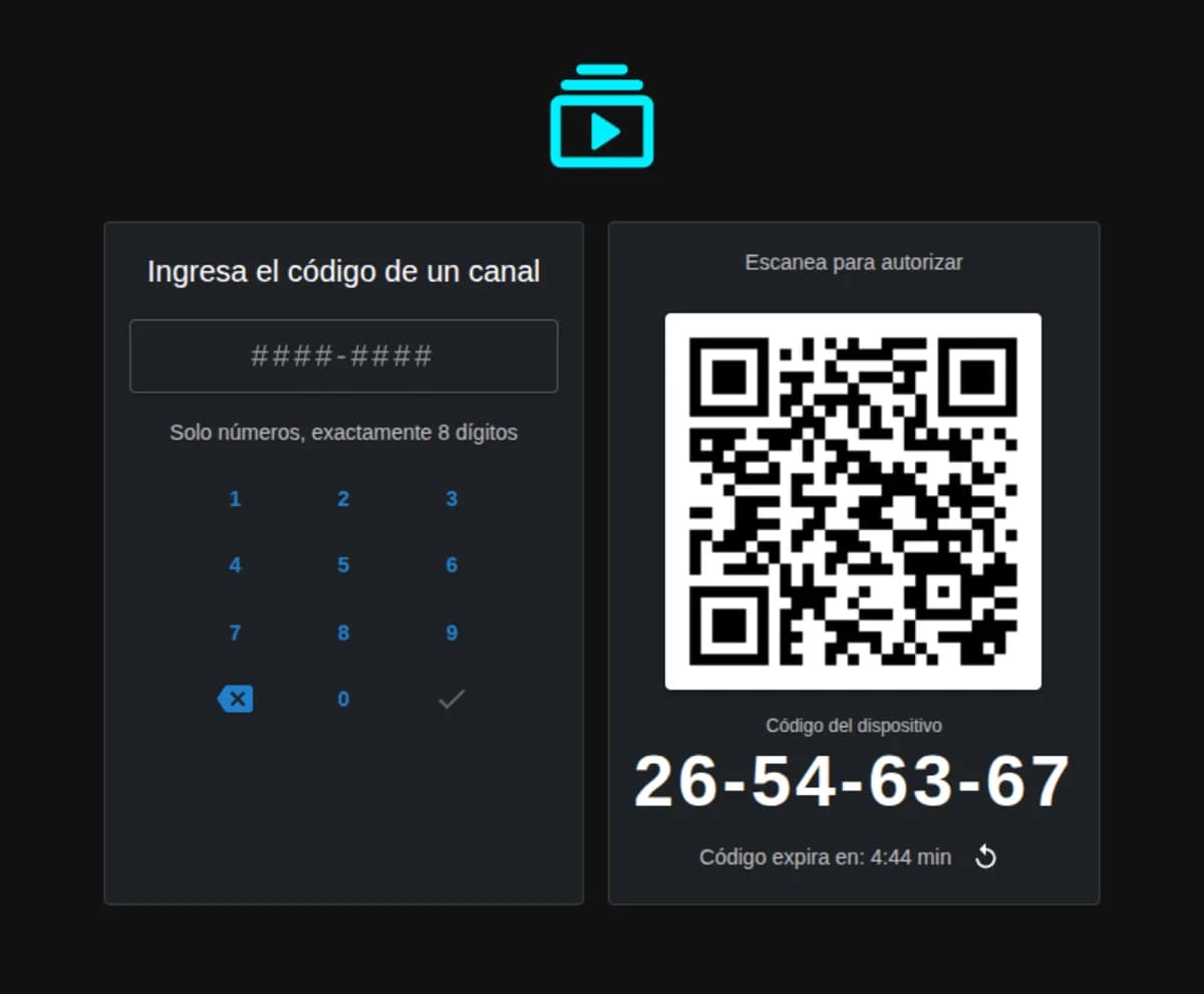 Pantalla de emparejamiento de la App Reproductor: a la izquierda el teclado para escribir el código del canal, a la derecha el QR y el código del equipo
